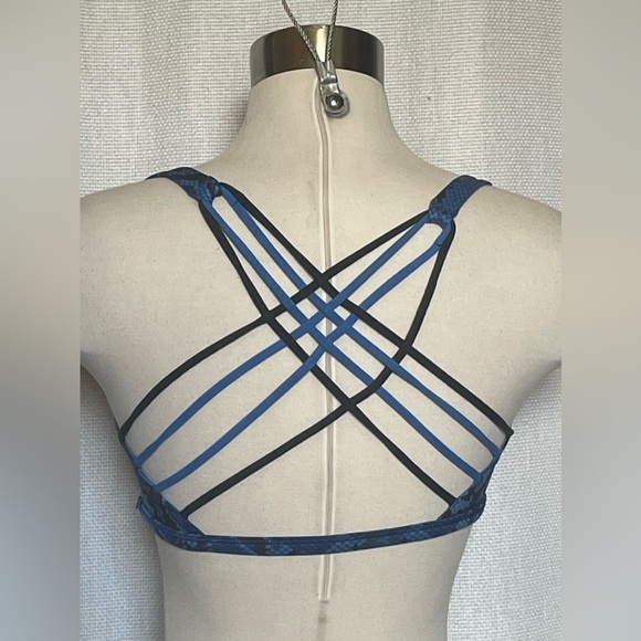 Lululemon Free to be Wild mini ziggy snake pipe dream top - Picture 4 of 6